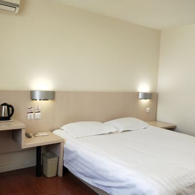 特惠大床房 京成商務飯店（北京十里河地鐵站店）優惠