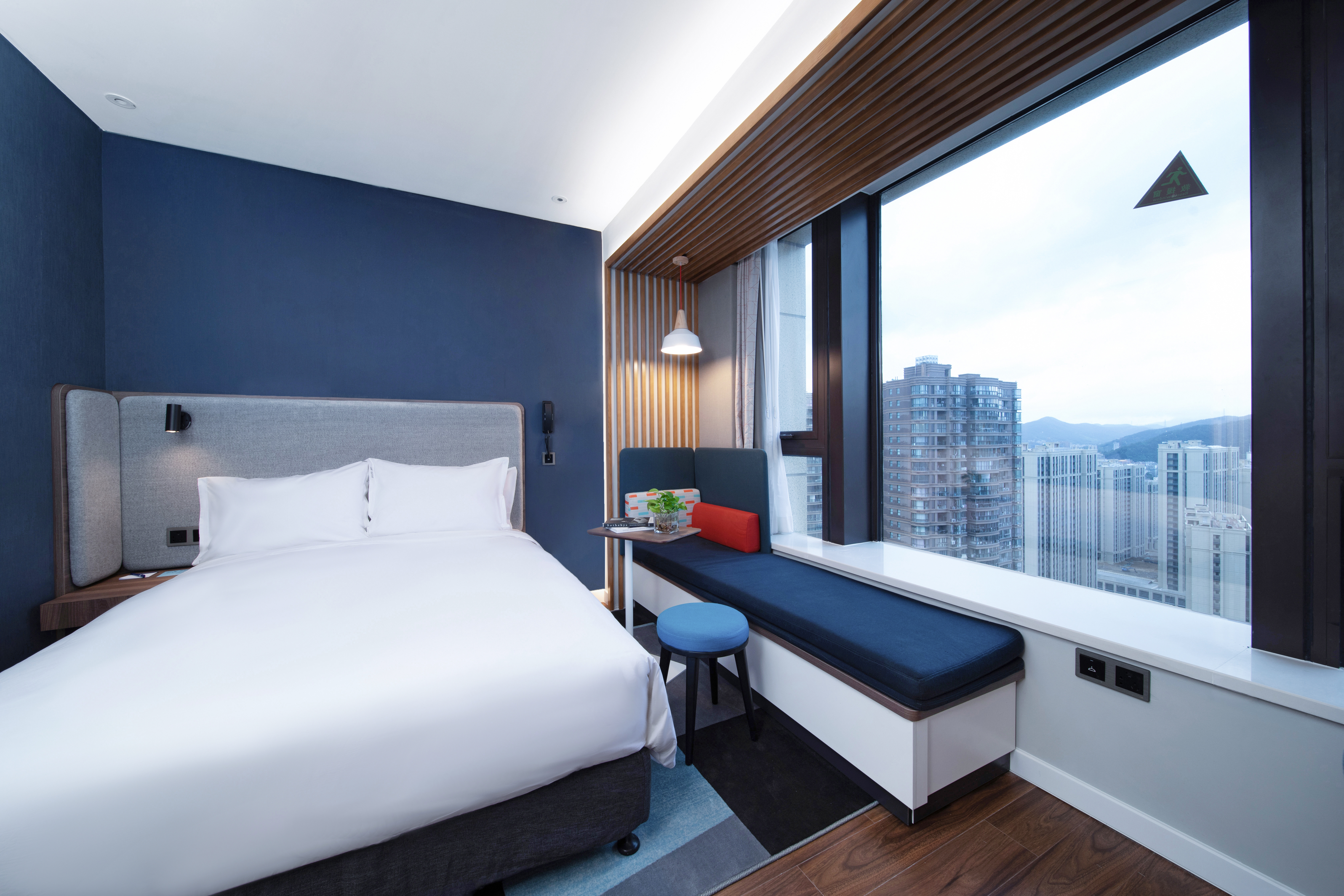 Holiday Inn Express ZHOUSHAN DINGHAI by IHG高级房 大床