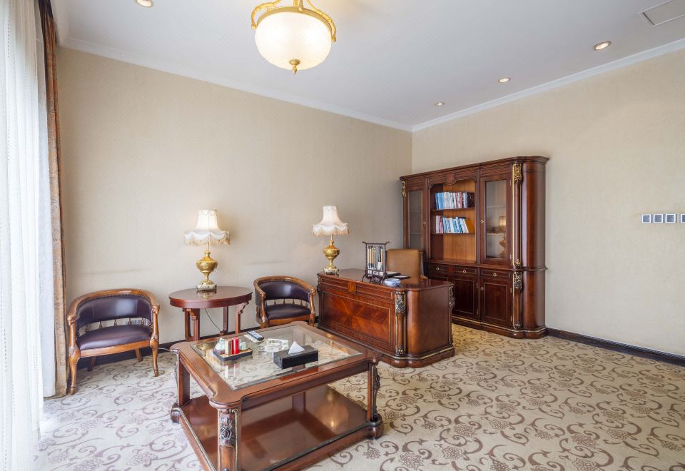 Asia Gulf HotelChinese-Style Presidential Villa