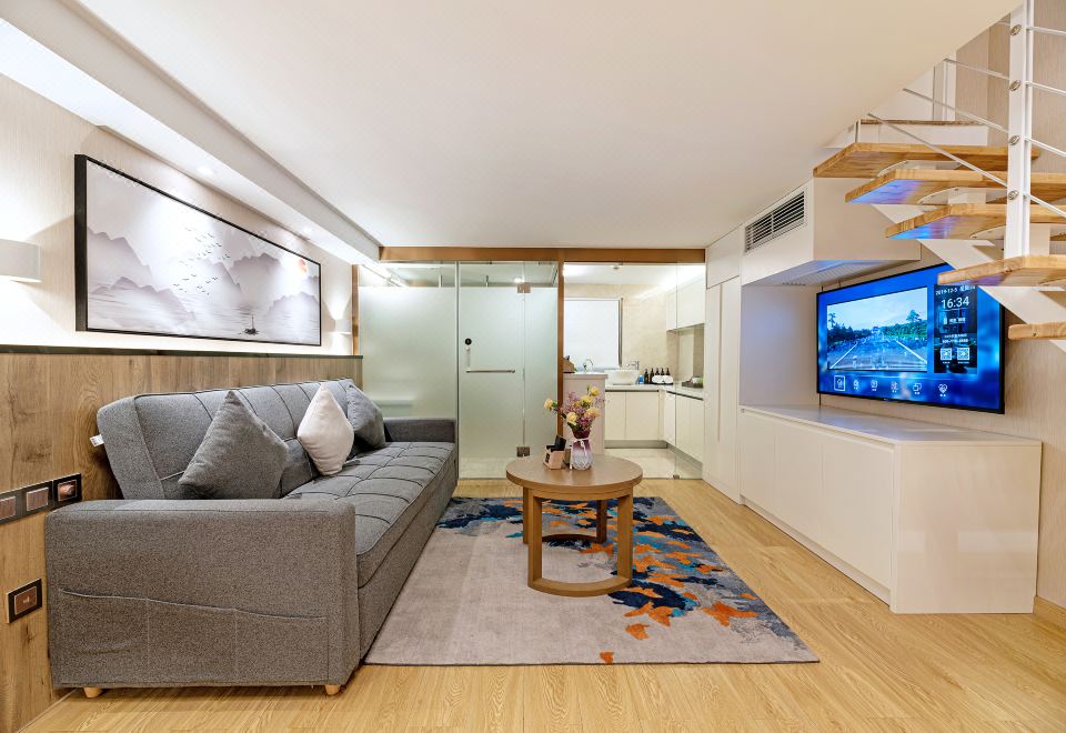 静雅复式大床房【大沙发+零压床垫】