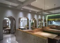 Xilei Panlong Hotel