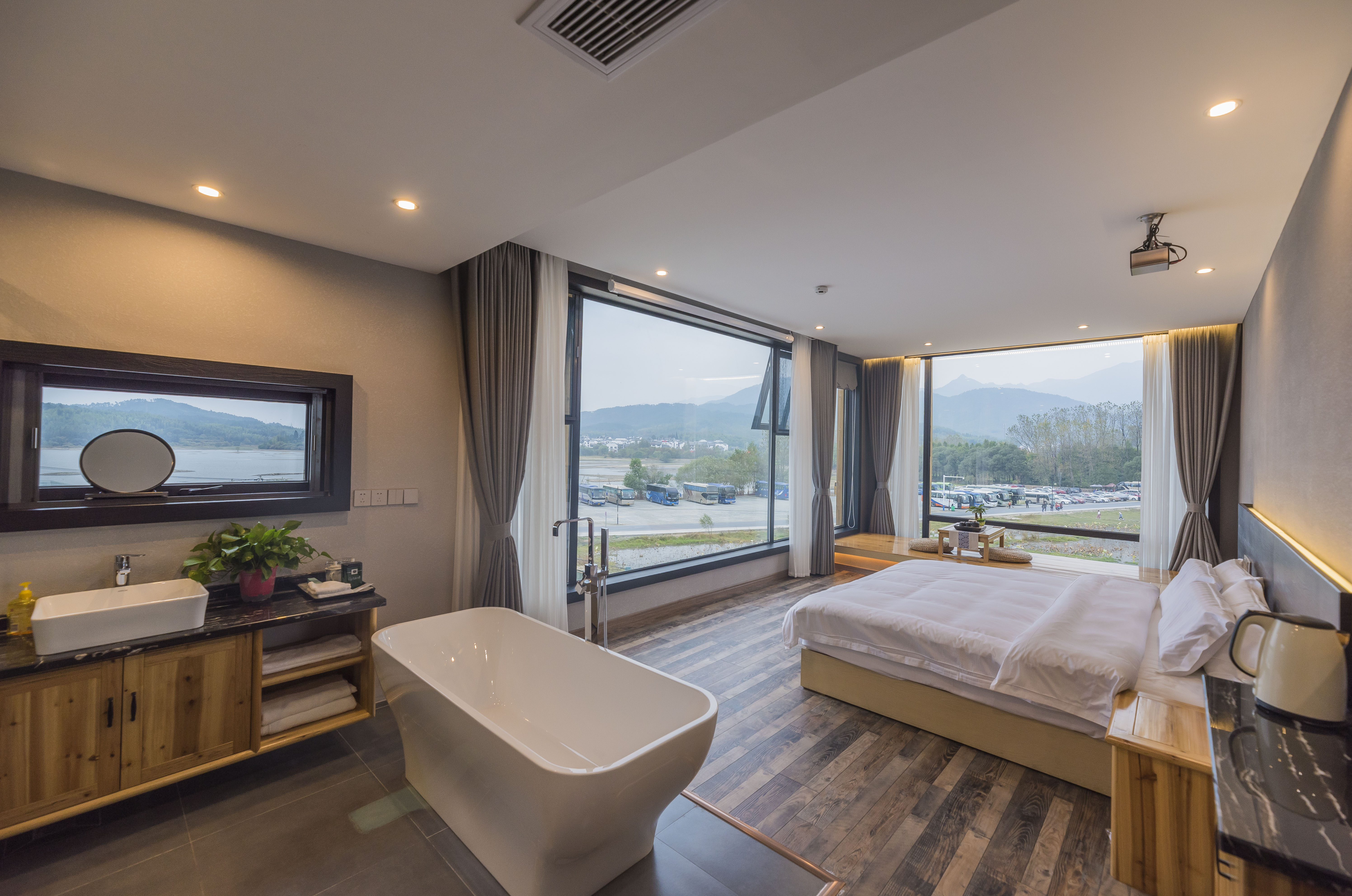 和光·270°观景大床房（榻榻米茶台）