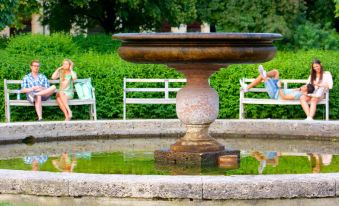 IntercityHotel Ingolstadt - Housity
