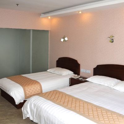 標準雙床房（無窗） 速8飯店（上海浦東機場晨陽路店）優惠