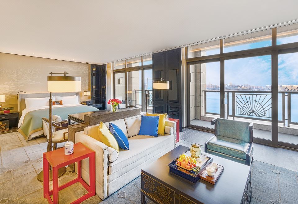 开放式江景大床套房