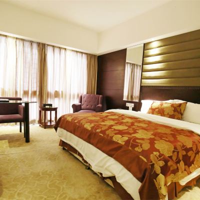 精緻大床房 濟寧鳳凰西苑大酒店優惠