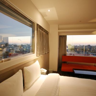 奢華四人房（附淋浴）玉璽客房 嘉義樂客商旅優惠