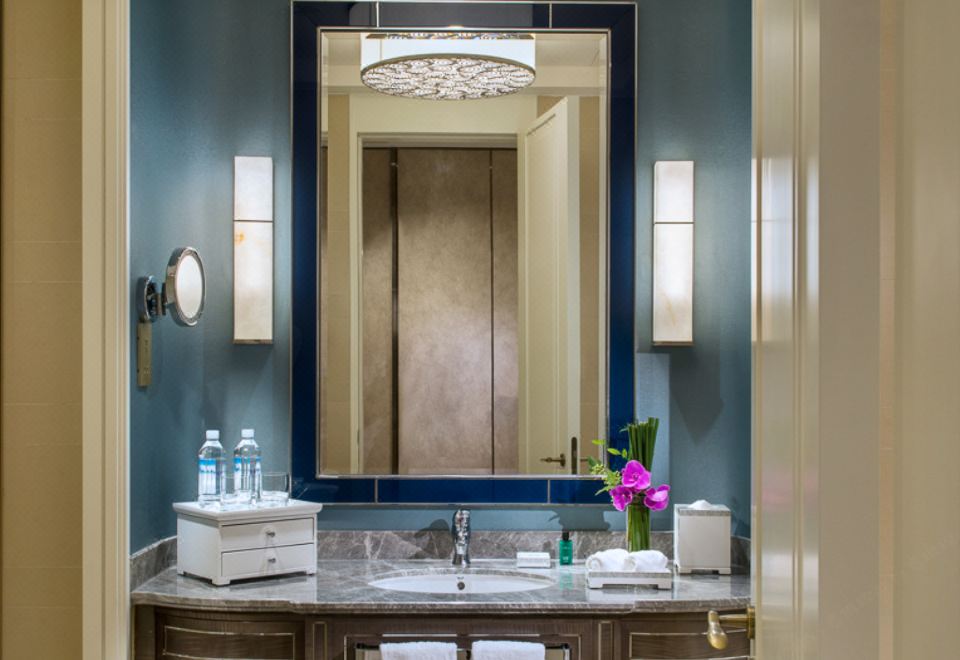 Sofitel Shanghai HongqiaoSuperior Twin Room