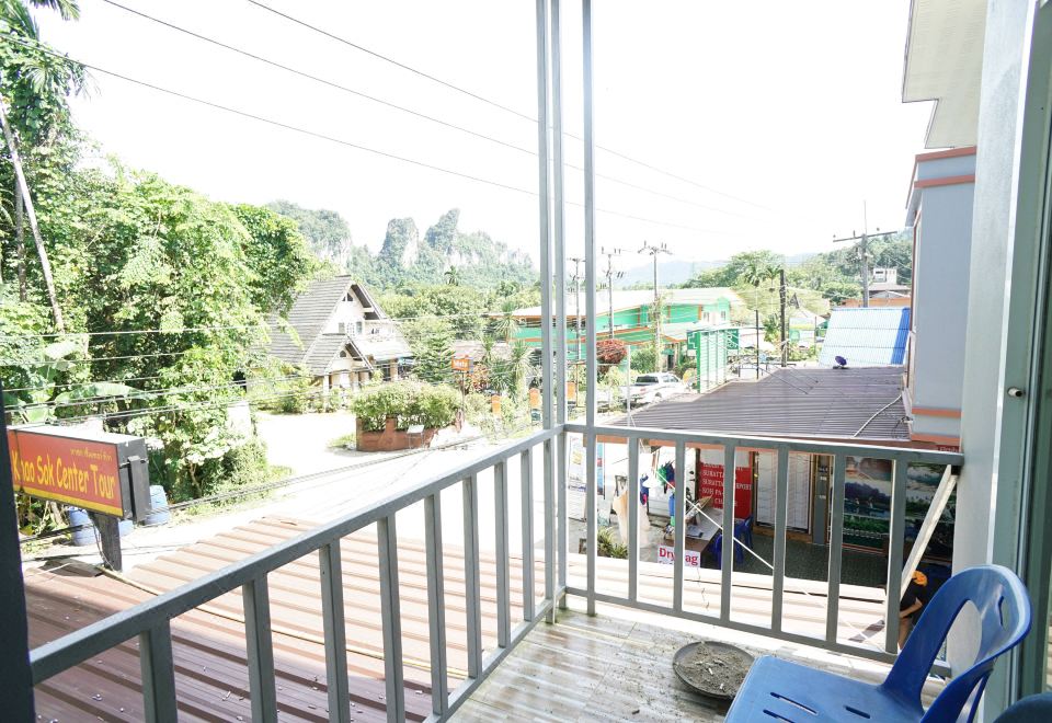 4人混合宿舍床位房