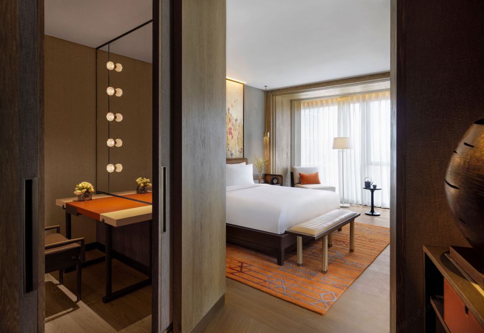 Grand Hyatt XianGrand Hyatt Suite | Dawn Sunrise View