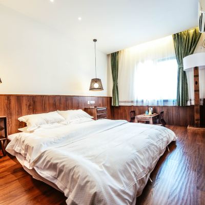 漫步·標準大床間 POSHPACKER拖板鞋青年旅舍旅行酒店（成都太古裏春熙路地鐵站店）優惠