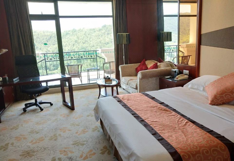 聆湖大床房-阳台而卧，聆山水而居