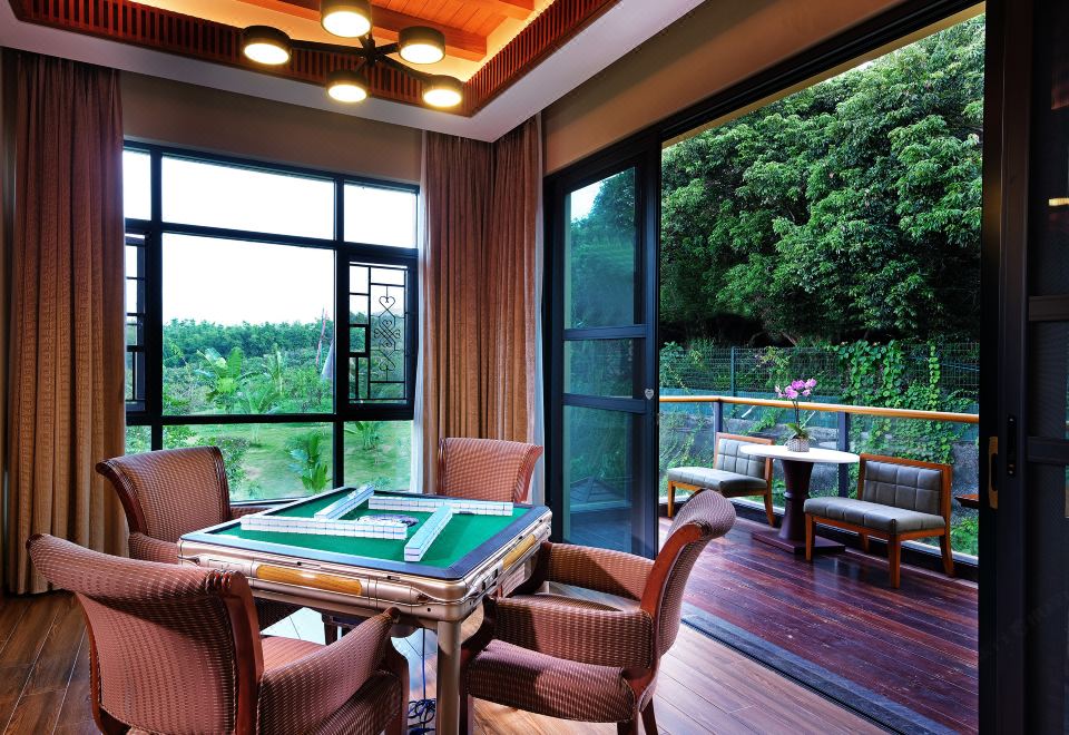伴山別墅四房V3/V5-私家泡池-麻將房-實木會客臺-花園