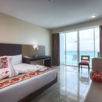 Krystal Romantic Room with Sea View