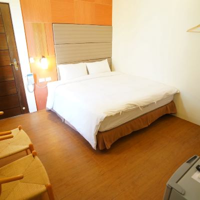 Elegant Double Room Spring Inn Promo Code