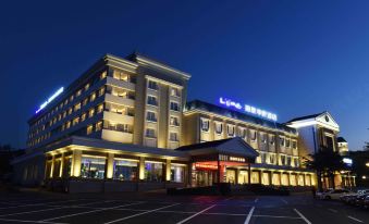 Yantai Lijing Overseas Chinese Hotel