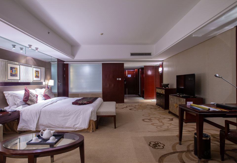 行政豪华大床房