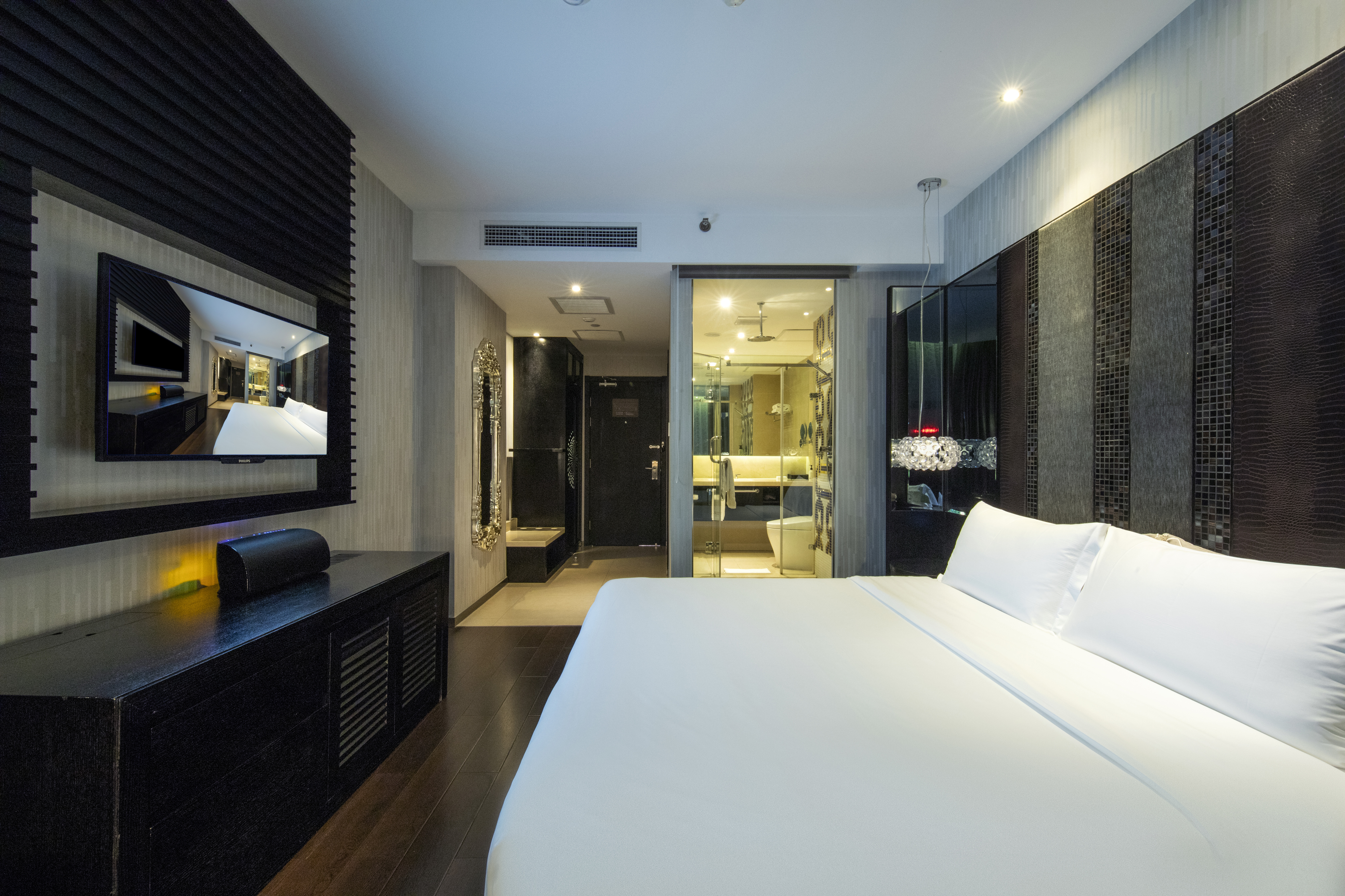 商務大床房（小冰箱＋深度睡眠枕）　