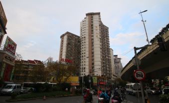Home Inn (Shanghai Zhongshan Park Changning)