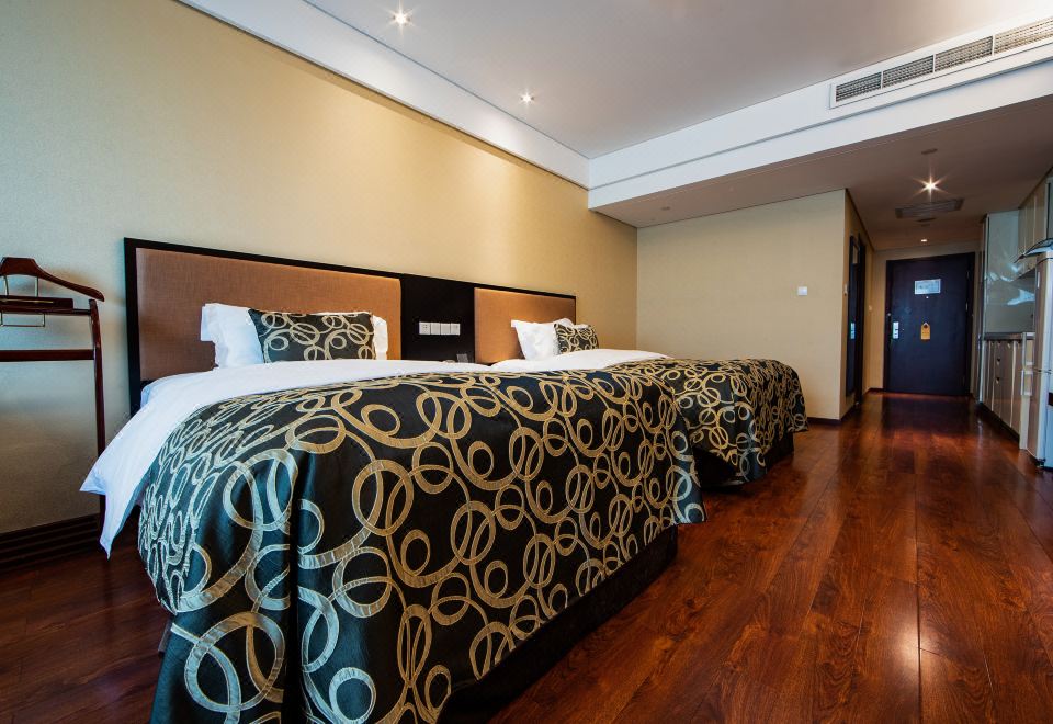 Hua Bin International HotelBusiness 2-bed Room