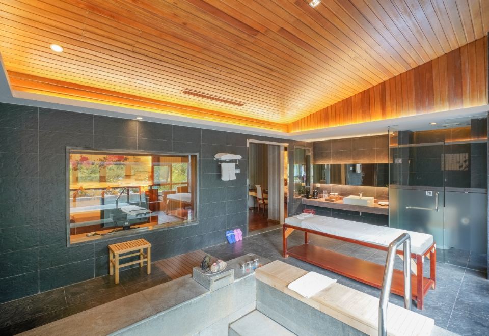 牡丹汤房【温泉入户，私泡池】