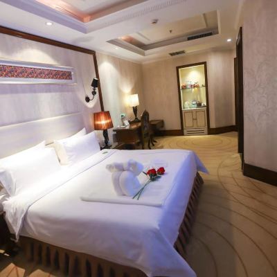 商務豪華大床房【高定床墊+深睡級床品+高端洗護沐】 華隆麗都精品酒店（輝縣共城大道店）優惠