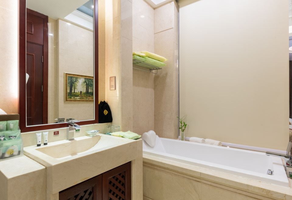 湖景高級大床房