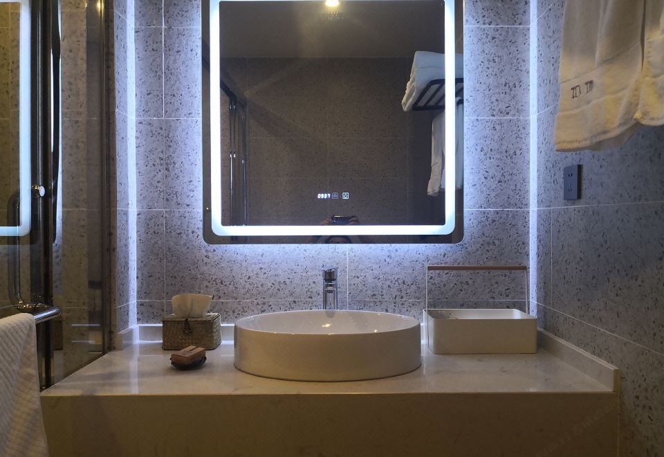 和瑞景逸双床房