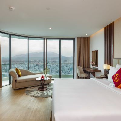 套房 雷加里亞黃金飯店優惠