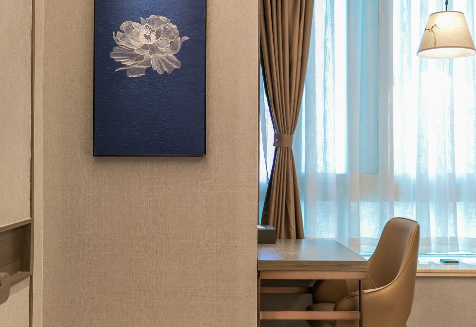 Guangdong Geological Landscape HotelElegant Executive King Room