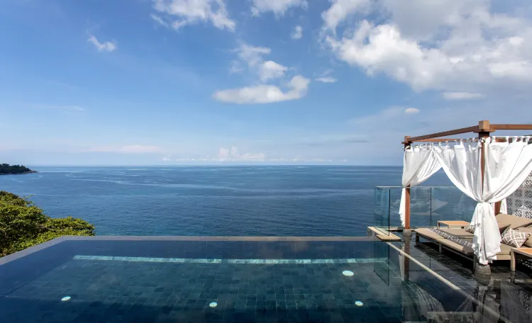 วิลลาพร้อมสระน้ำและวิวทะเล(อินเลิฟ)
