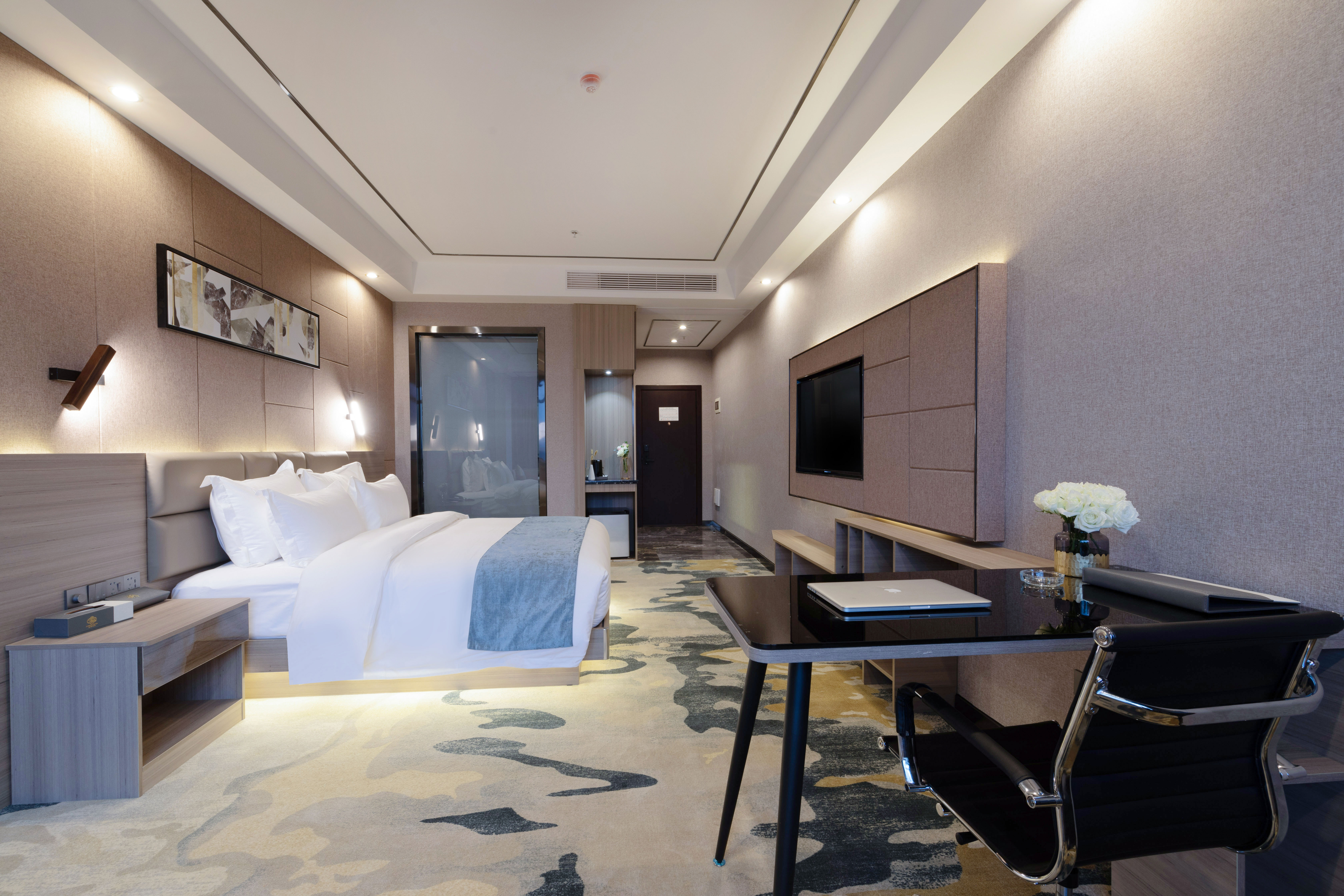 豪华山景大床房「绿意青琅︱慕思床垫+4K投屏+小冰箱」