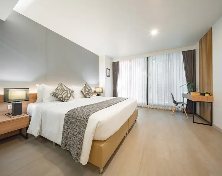 ห้องดีลักซ์วิวเมือง(เตียงควีนไซส์)