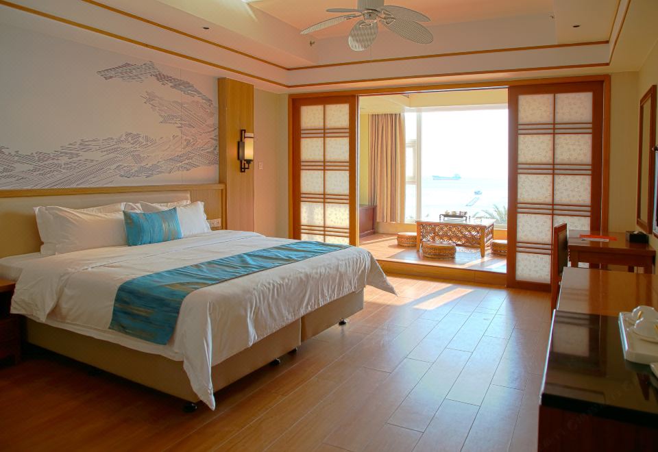 豪华海景大床房（海景落地窗）