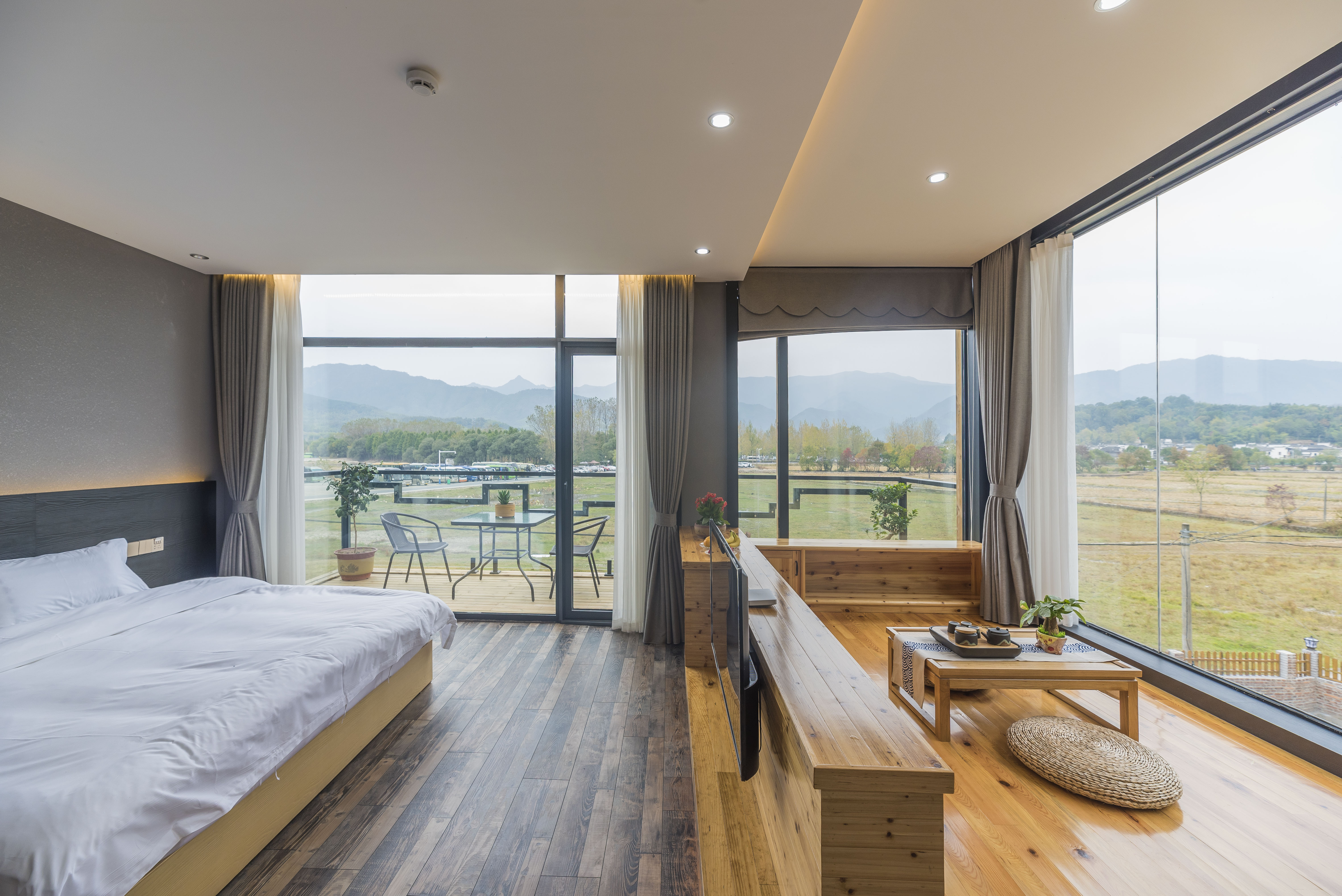 沐风·田园阳台大床房（榻榻米茶台）