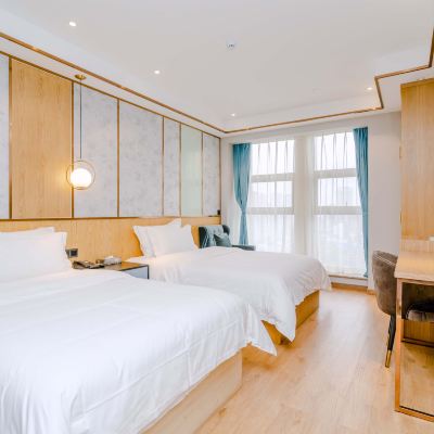 靜享城景雙床房（專享書桌台+靜謐小夜燈） 寬居飯店（成都寬窄巷子天府廣場店）優惠