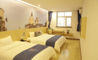 Pai Hotel (Harbin North Station University City Poseidon water world store) - Housity