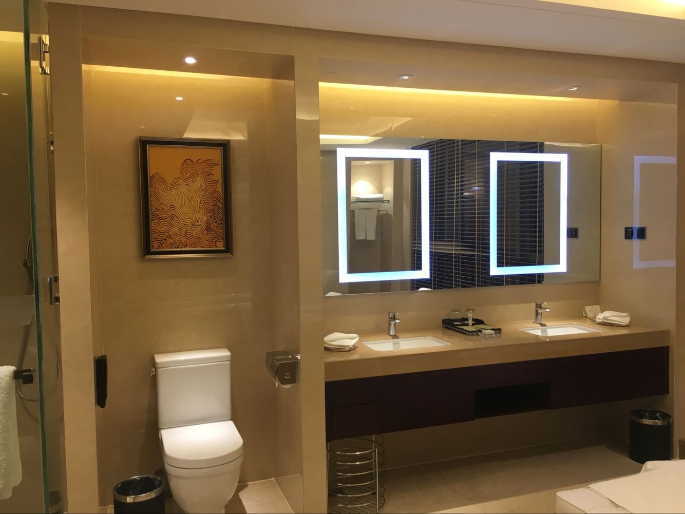 行政豪华大床房