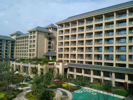 Haizhou Dongsha Holiday Apartment Hotel
