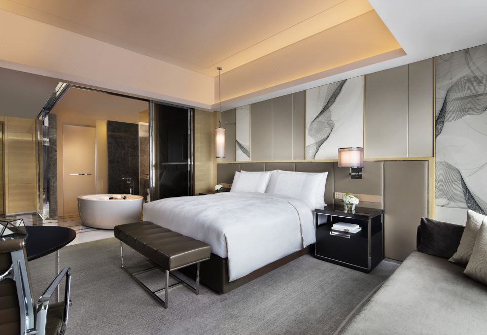 豪华大床房-繁华都市城景