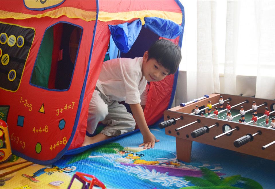 跑來跑去反斗城豪華親子房