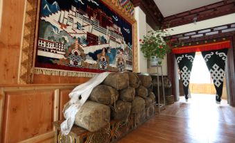 Tibet Ausplclous Snow Hotel