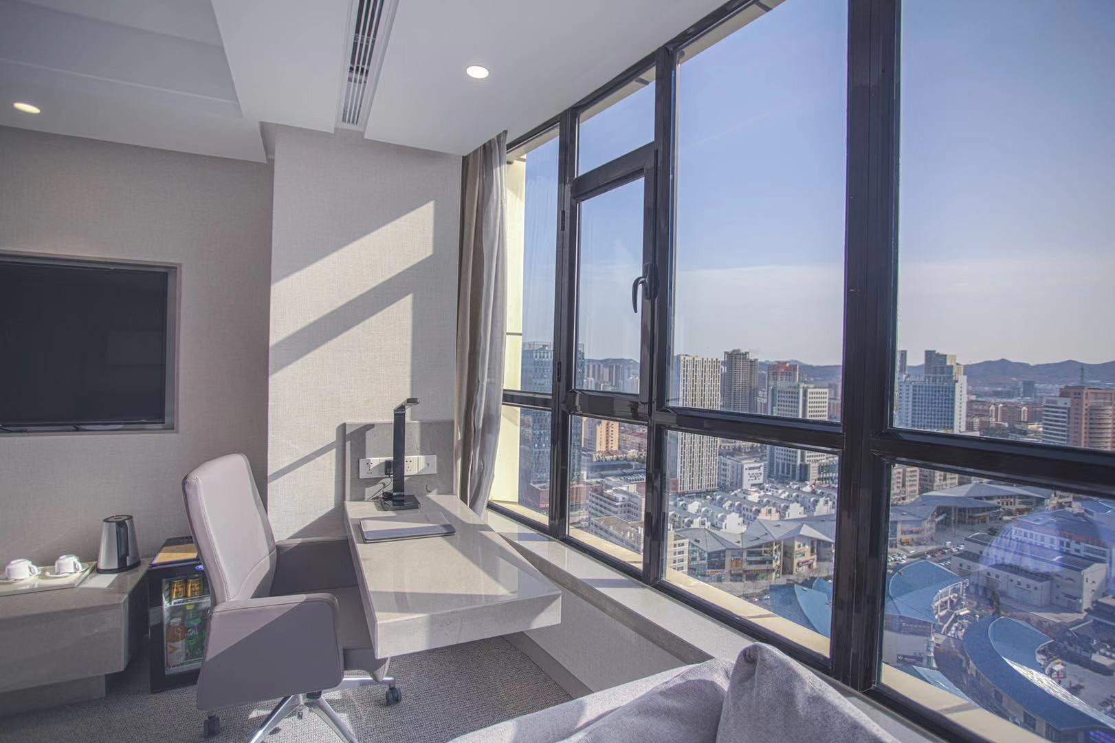 Sylvia Hotel豪华商务大床房（地暖）