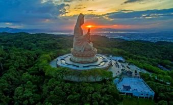 Foshan Haiyi Hotel (Xiqiaoshan Guangdong Eternal Love Branch)