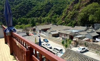 High Step Inn(Cuandixia Scenic Spot)