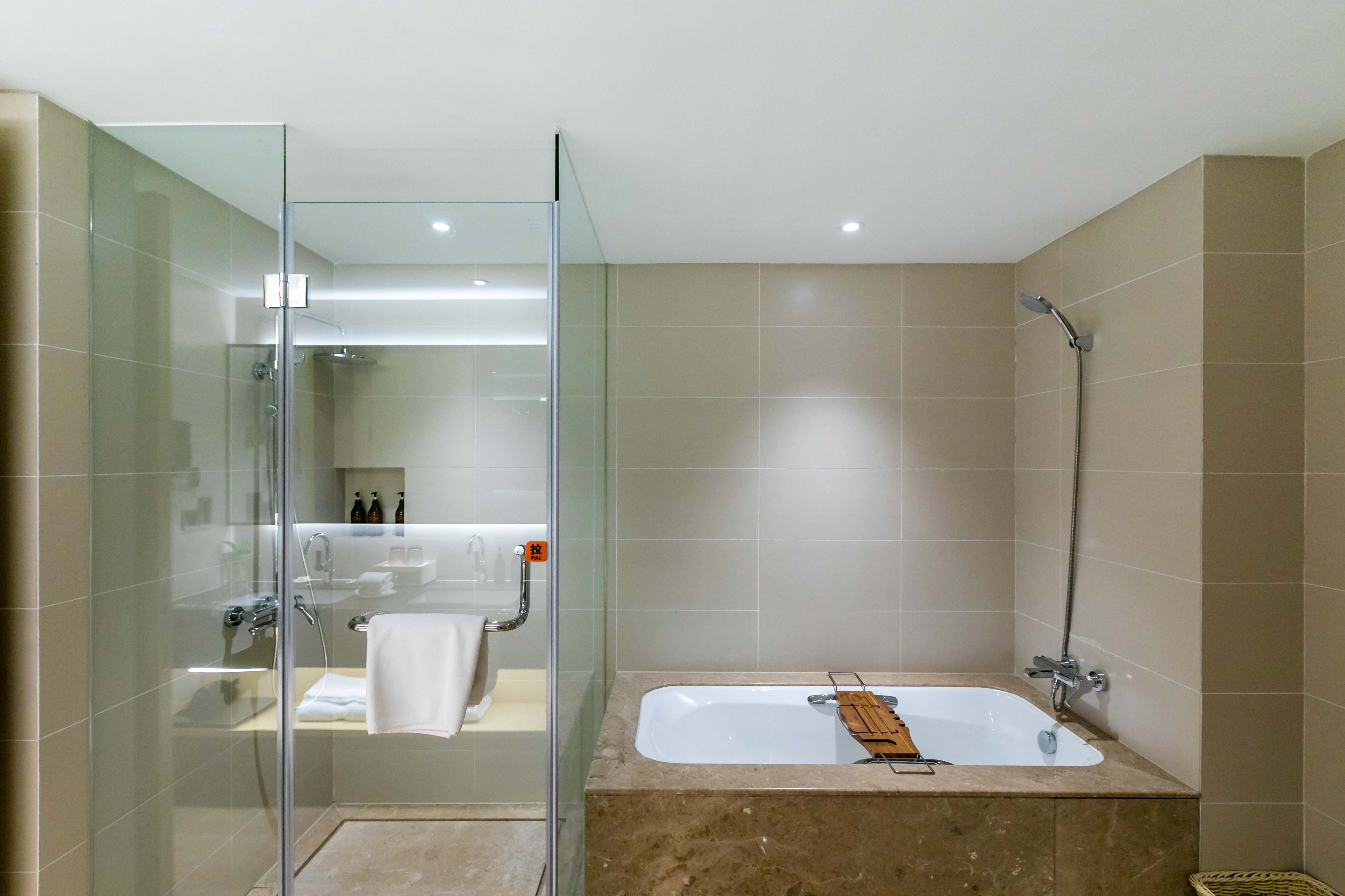 瑞云·奢享套房（静谧会客厅+温润加湿器+豪华浴缸）