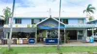 卡拉維爾背包客酒店