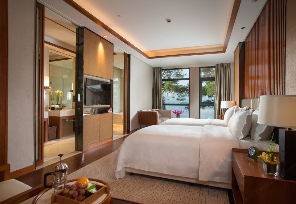 Narada Qiandao Lake ResortDeluxe Lake-view Twin Room