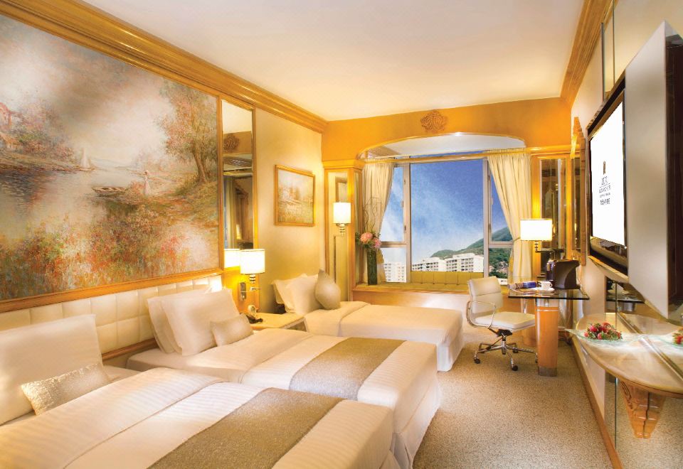 Regal Hongkong HotelSuperior Family Room