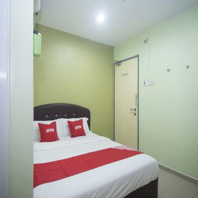 Bilik Double Mewah Kupon OYO 44016 Rafik Ali Motel